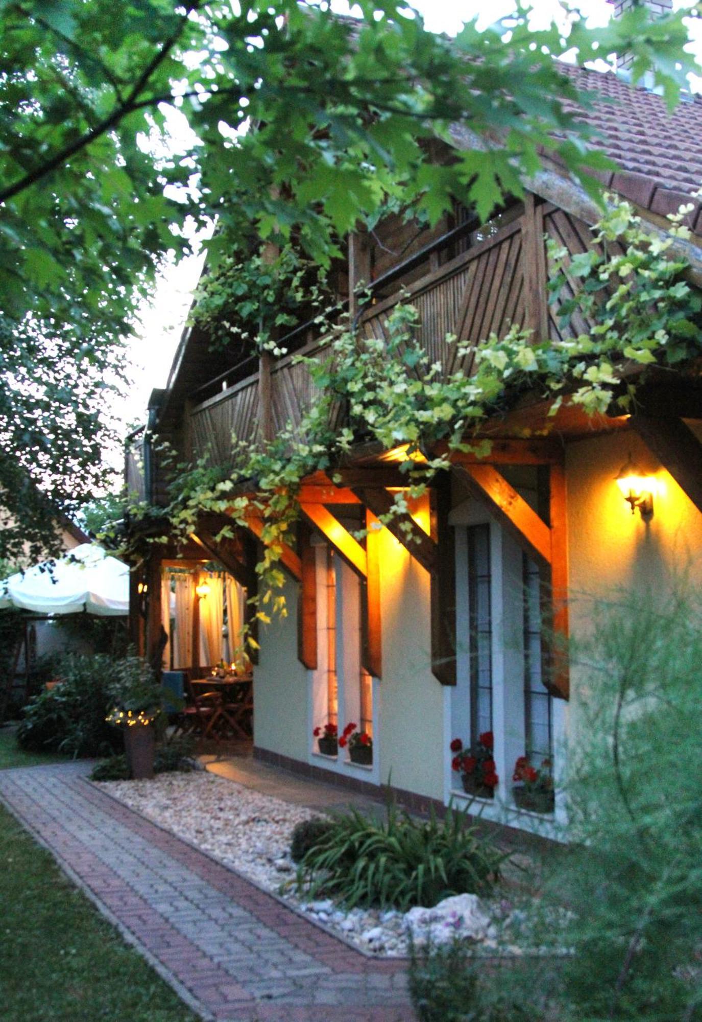 Koszeghegyalja Vendeghaz Otel Horvátzsidány Dış mekan fotoğraf